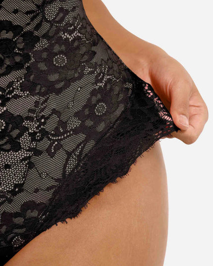 Novelia™ Čipkované Tvarujúce Body